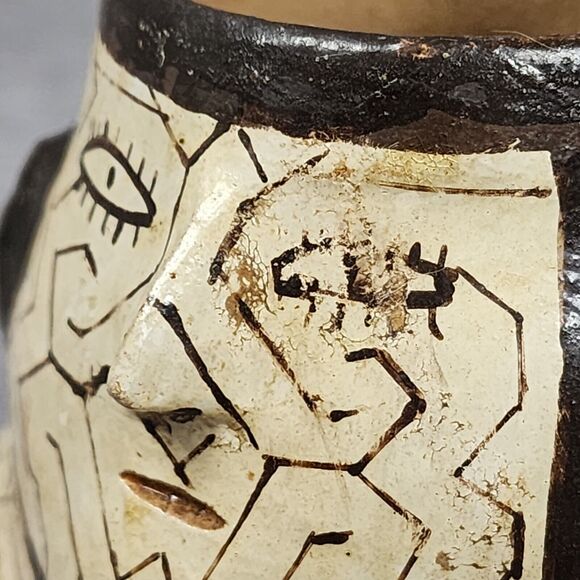 Vintage Peruvian Shipibo Conibo Pottery Face Vase Handmade Hand Painted Vessel - Picture 3 of 10